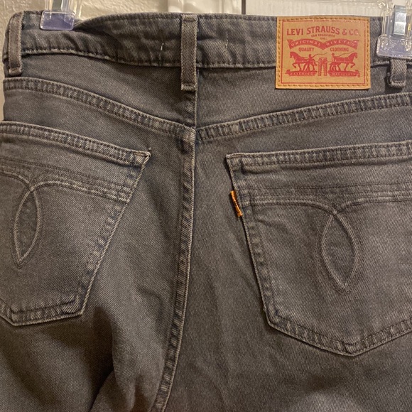 Gray 721 vintage high rise skinny Levi’s - Picture 4 of 4